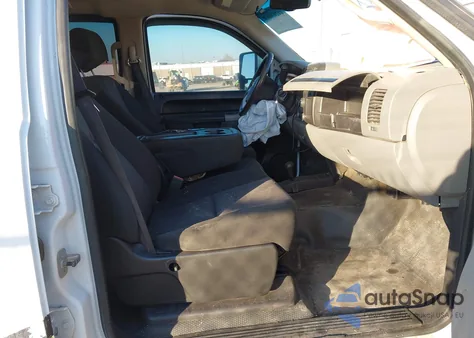 2011 GMC Sierra 2500Hd Work Truck z USA, uszkodzony, nr VIN 1GT12ZCG3BF232572